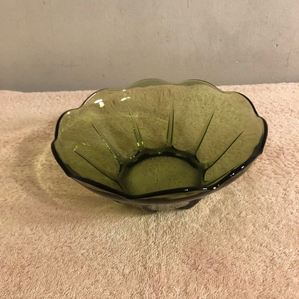 Vintage Emerald Green 8”x3” Serving Bowl Dish With Scalloped Edge